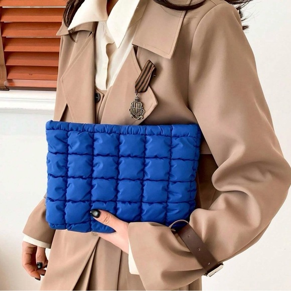 Quilted Royal Blue Multi-Purpose Puffer Cosmetic Bag / Clutch NEW - Picture 2 of 12